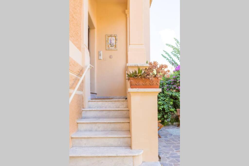 Romantica Apartment With Dehors Near San Giovanni Exterior foto